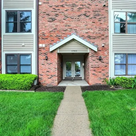 Buy this 2 bed condo on 1763 Wellesley Lane in Indianapolis, IN 46219