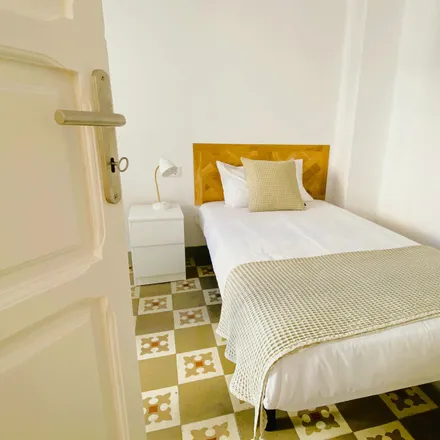 Rent this 1 bed room on Bar Trafalgar in Carrer de Trafalgar, 46023 Valencia