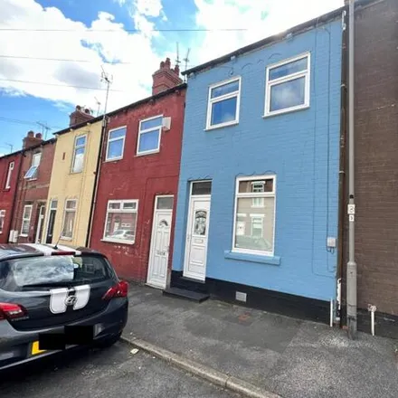 Rent this 3 bed townhouse on Victoria Street in Hemsworth, WF9 4BS