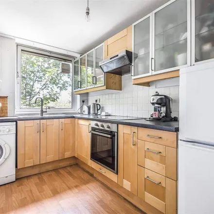 Rent this 2 bed apartment on Toolstation in 410-414 Upper Richmond Road West, London