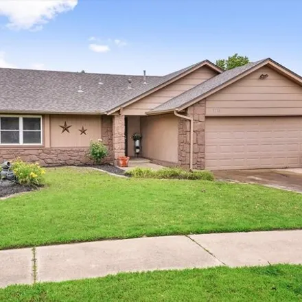 Buy this 3 bed house on 3205 South Maple Place in Broken Arrow, OK 74012