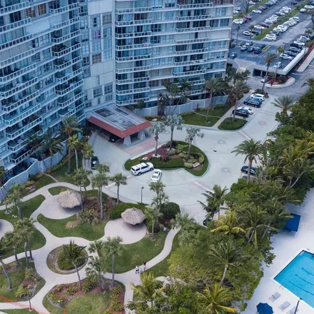 Image 2 - Brickell Town House, 2451 Brickell Avenue, Brickell Hammock, Miami, FL 33129, USA - Apartment for rent