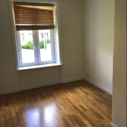 Rent this 3 bed apartment on Pukslagargatan 17 in 125 30 Stockholm, Sweden