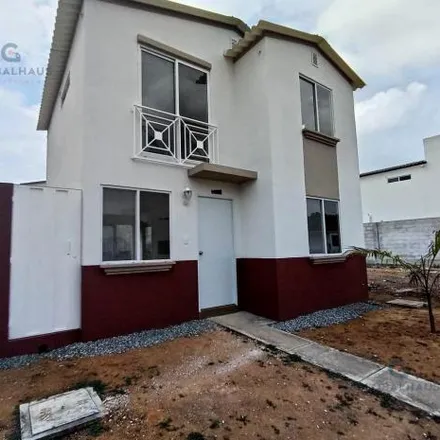 Rent this 3 bed house on Iglesia Católica San Martín de Porres - Puerto Hondo in Avenida Puerto Hondo, 090901