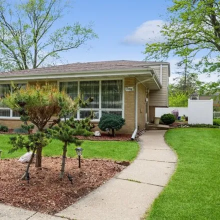 Buy this 3 bed house on 2114 Webster Lane in Des Plaines, IL 60018