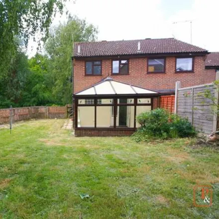 Image 2 - Brookside Close, Colchester, CO2 7LZ, United Kingdom - Duplex for rent