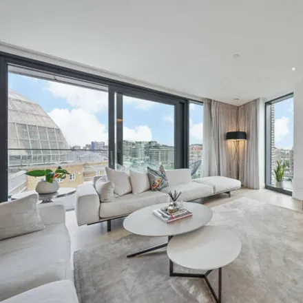 Image 1 - Lighterman Towers, Harbour Avenue, London, SW10 0XF, United Kingdom - Room for rent