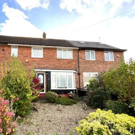 Buy this 3 bed townhouse on 44 Brackenwood Drive in Leeds, LS8 1PZ