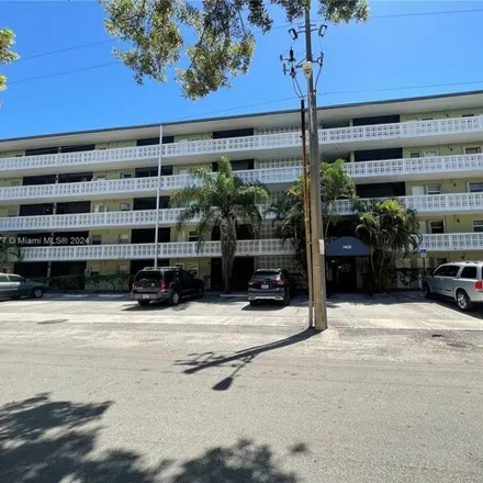 Rent this 1 bed condo on 1363 North 14th Way in Hollywood, FL 33020