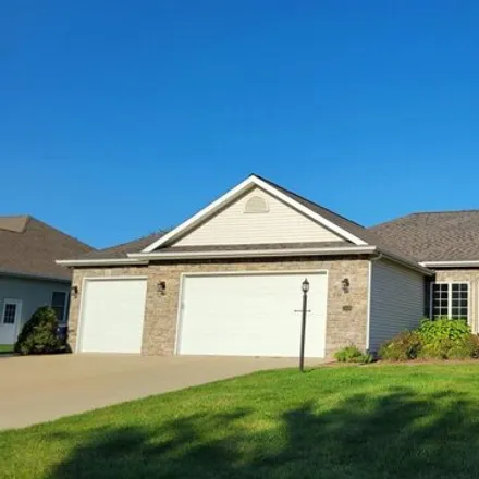 Buy this 4 bed house on 2062 Pheasant Ridge Drive in Warsaw, IN 46580