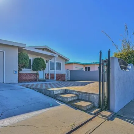 Image 1 - 1674 Harding Street, Del Monte Heights, Seaside, CA 93955, USA - House for sale