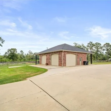 Image 3 - 640 North Overton Street, Westwood, DeQuincy, LA 70633, USA - House for sale