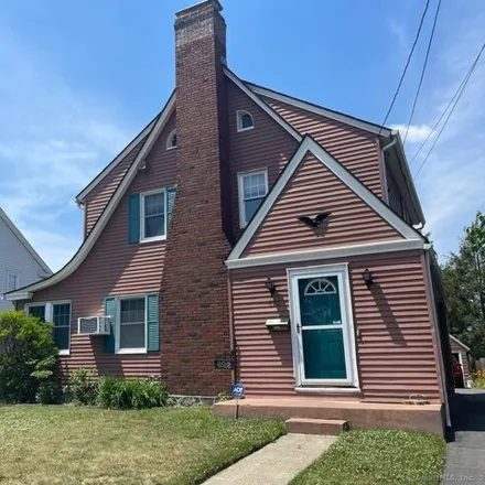 Buy this 4 bed house on 622 W Taft Ave in Bridgeport, Connecticut