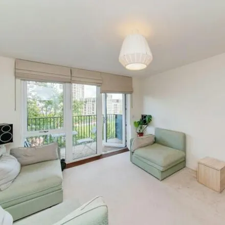 Image 7 - Chronicle Avenue, London, NW9 4BB, United Kingdom - Apartment for sale