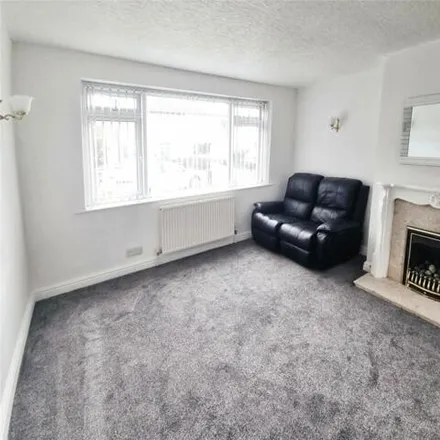 Image 4 - Aireworth Close, Riddlesden, BD21 4DS, United Kingdom - House for rent