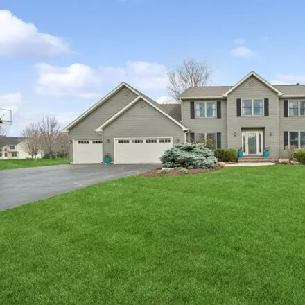 Buy this 3 bed house on 606 Woodridge Trail in McHenry, IL 60050