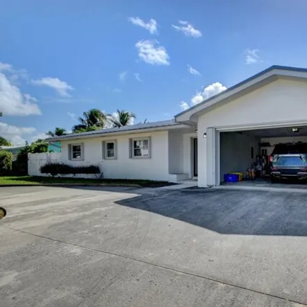 Image 2 - 1151 Bimini Lane, Palm Beach Isles, Riviera Beach, FL 33404, USA - House for sale