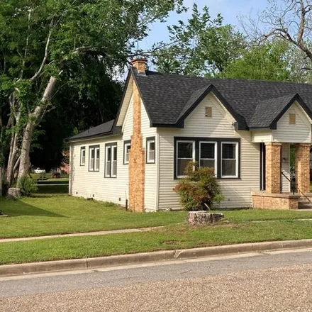 Rent this 2 bed house on 334 West McDonald Street in Mineola, TX 75773
