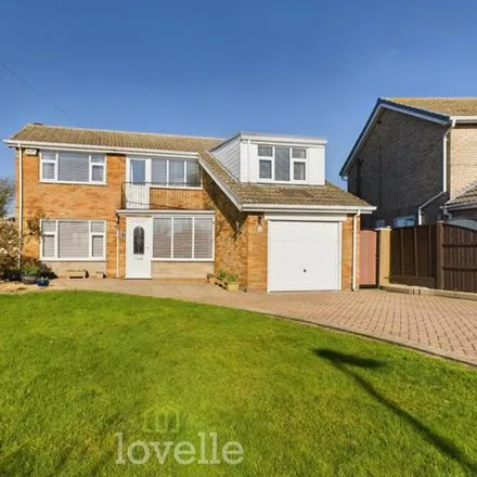 Buy this 4 bed house on Riverside Drive in Cleethorpes, DN35 0NQ