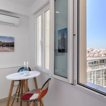 Rent this studio apartment on Hostal La Prensa in Gran Vía, 46
