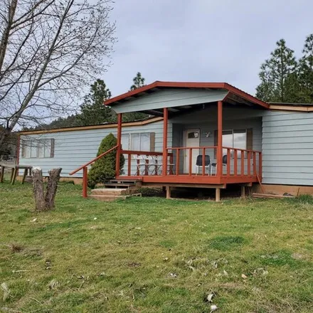 Buy this studio apartment on 9776 Ben Kerns Road in Klamath County, OR 97601
