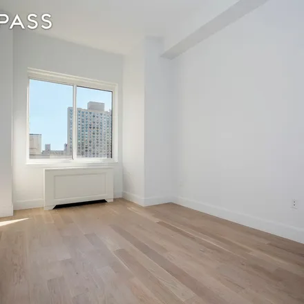 Rent this 2 bed apartment on 333 East 89th Street in New York, NY 10128