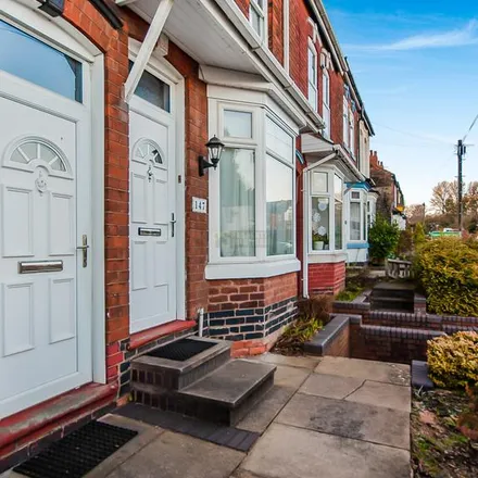 Rent this 6 bed townhouse on 133 Warwards Lane in Stirchley, B29 7QX