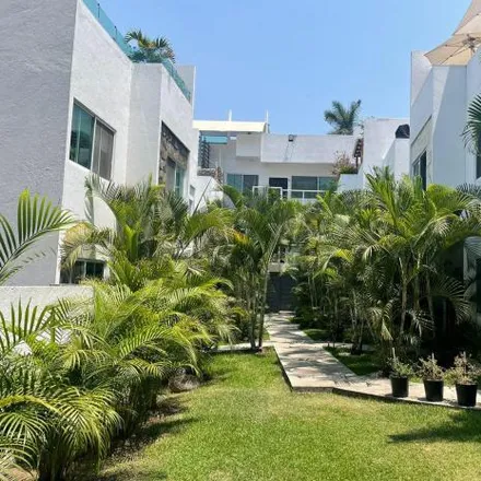 Buy this 4 bed house on Farmacia Guadalajara in Privada Jardín Chipitlán, Quintana Roo