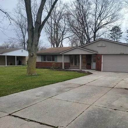 Rent this 3 bed house on 2482 Depew Drive in West Bloomfield Township, MI 48324