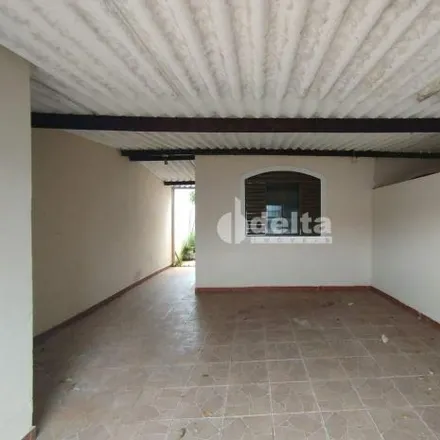 Image 2 - Rua Joaquim Carlos Fonseca, Segismundo Pereira, Uberlândia - MG, 38408-680, Brazil - House for rent