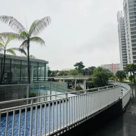 Rent this 3 bed apartment on The Parc in 7 West Coast Walk, Singapore 127159