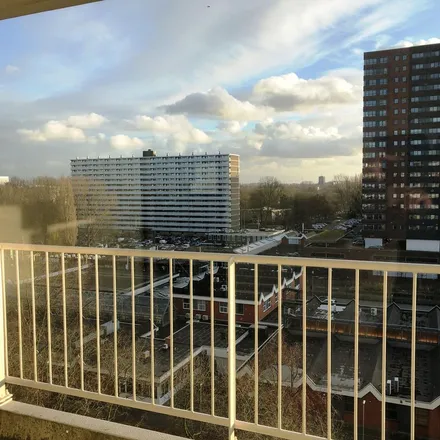 Image 4 - Debeijeflat, Debijeweg, 3069 EX Rotterdam, Netherlands - Apartment for rent