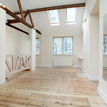 Rent this 1 bed apartment on 9 Browning Mews in East Marylebone, London