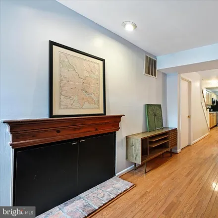 Image 3 - 13 East Henrietta Street, Baltimore, MD 21230, USA - Townhouse for sale