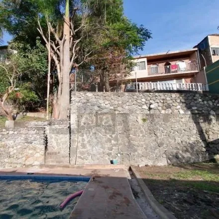 Buy this 6 bed house on Cerrada Tzararacua in Fracc. Junto Al Río, 62050 Cuernavaca