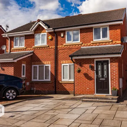 Buy this 3 bed duplex on Alder Close in Bury, BL8 2PT