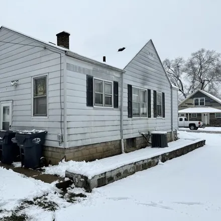 Image 3 - 1561 West 9th Street, Western Village, Anderson, IN 46016, USA - House for sale