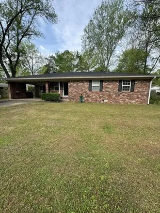 Buy this 3 bed house on 299 Hazel Court in Russellville, AR 72801