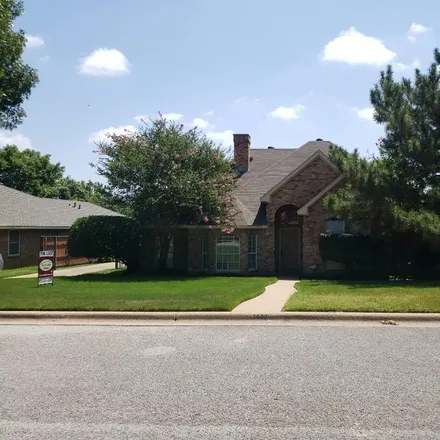 Rent this 4 bed house on 3509 Edgehill Street in Grapevine, TX 76051