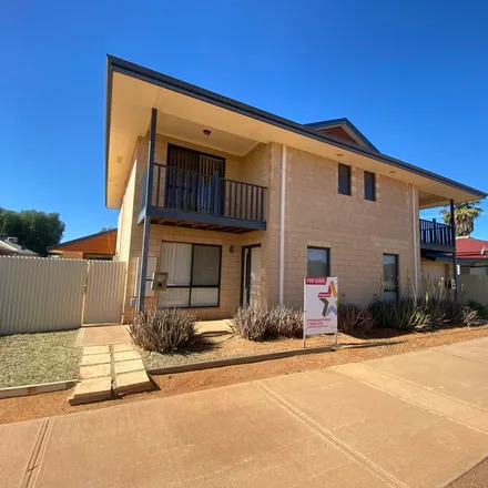 Rent this 3 bed townhouse on Lionel Street in Boulder WA 6432, Australia
