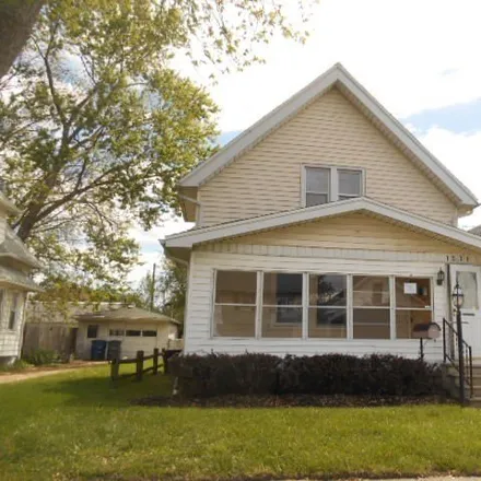 Buy this 3 bed house on 1569 Lebanon Street in Toledo, OH 43605