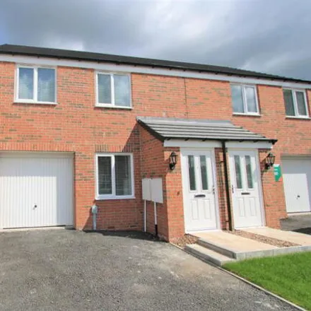 Rent this 3 bed duplex on unnamed road in Rossington, DN4 7FX