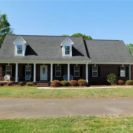 Buy this 3 bed house on 3627 Richlands Court in Clemmons Station, Clemmons