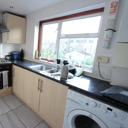 Image 2 - Rectory Road / Brooke Road, Rectory Road, London, N16 7SD, United Kingdom - Apartment for rent