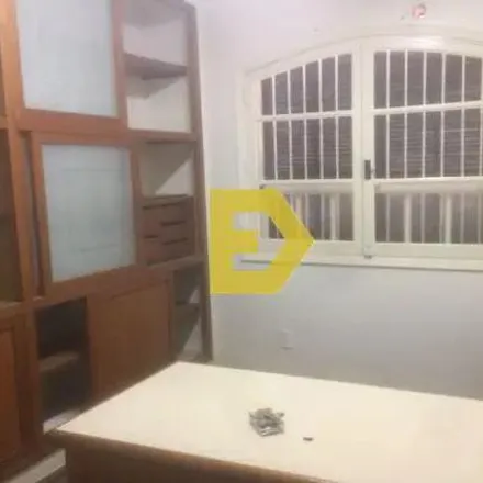 Rent this 4 bed house on Rua Luiz Pereira Barreto 116 in Vila Bandeirantes, Araçatuba - SP