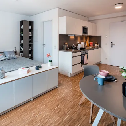 Rent this 1 bed apartment on Mainzer Landstraße 231 in 60326 Frankfurt, Germany