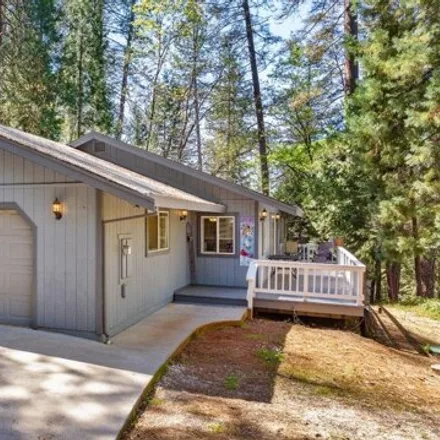 Image 2 - 12703 Francis Drive, Alta Sierra, CA 95949, USA - House for sale