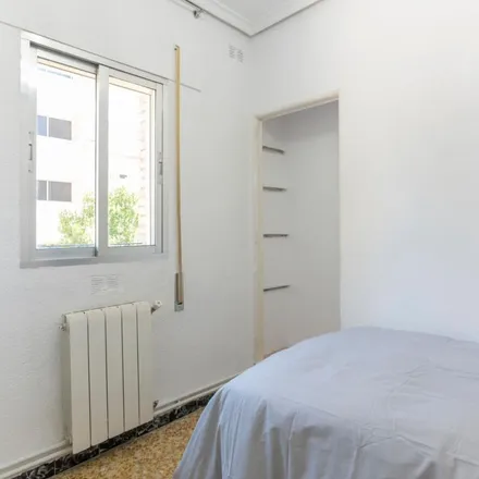 Image 4 - Madrid, Plaza Cruz Latina - Apartment for rent