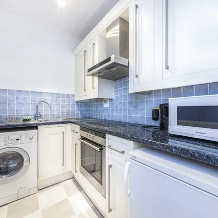 Rent this 1 bed apartment on 26 Warwick Square in London, SW1V 2AD