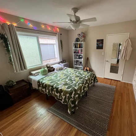 Rent this 1 bed room on 160 Prospect Avenue in Long Beach, CA 90803